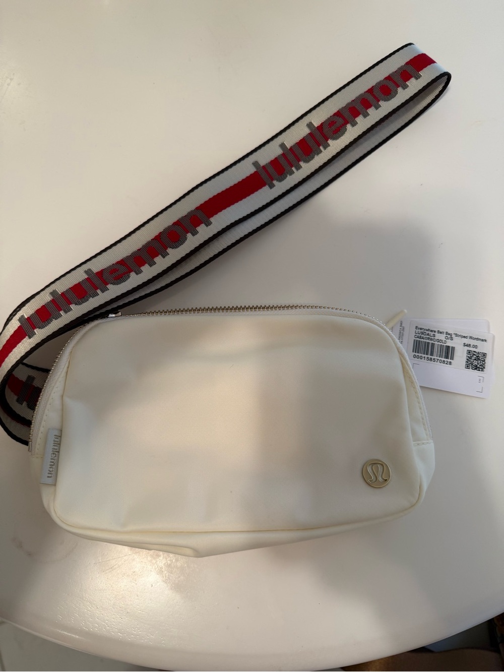 NWT Authentic Lululemon everywhere belt bag cream striped Wordmark